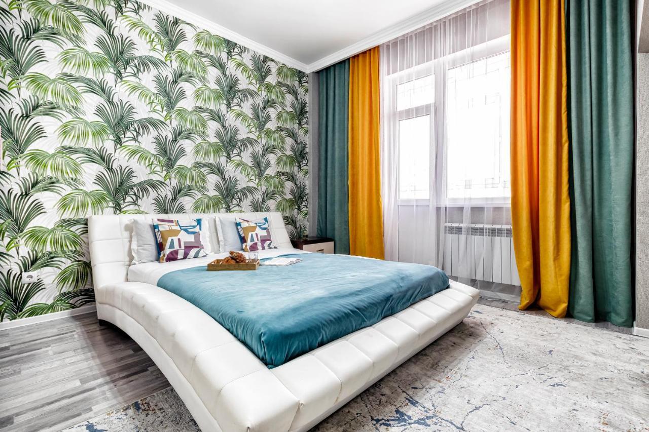 Cosy flat in the city center Astana Exterior photo